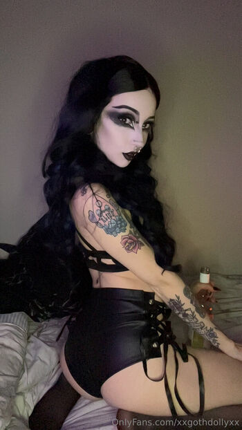 xxgothdollyxx