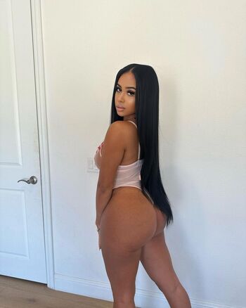 Yasmine Lopez