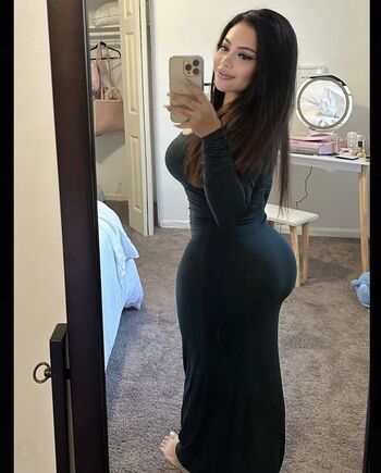 Yessenia Canales
