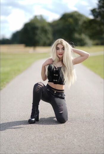 Your Dream Girlfriend