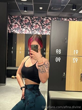 yourbellablush