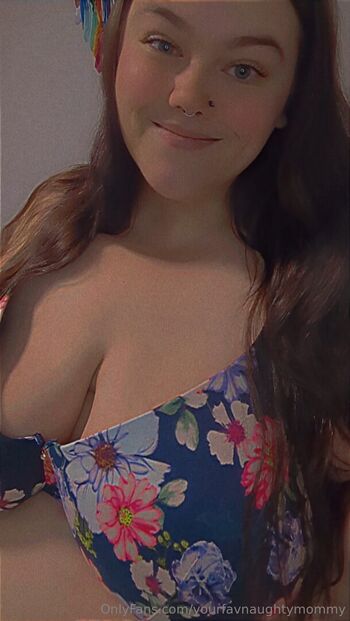 yourfavnaughtymommy