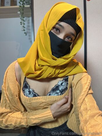 yourgfaliyah
