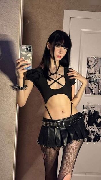 YourSmallDoll