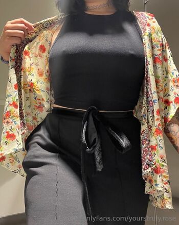yourstruly.rose