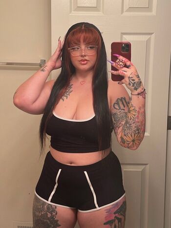 yuneednita