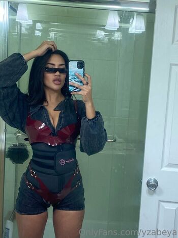 Full leaked Yzabeya page private onlyfans photo
