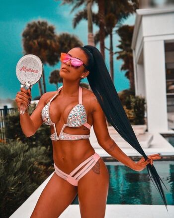Zelina Vega