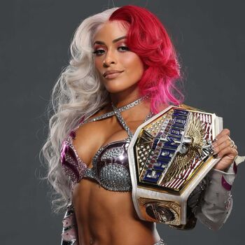 Zelina Vega