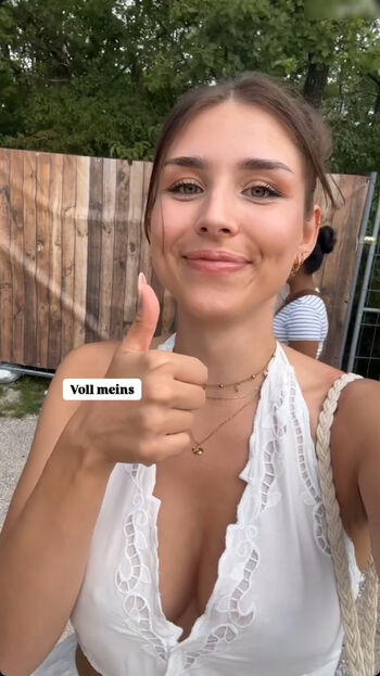 Zoe Matthea