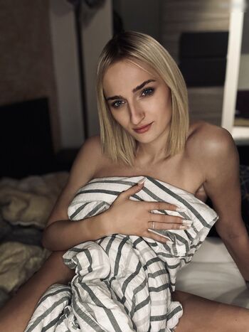 Zoerosedaily