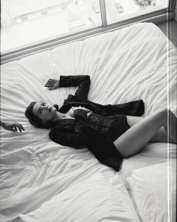 Zoey Deutch