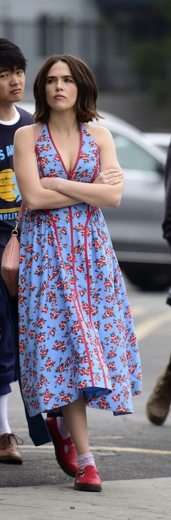 Zoey Deutch