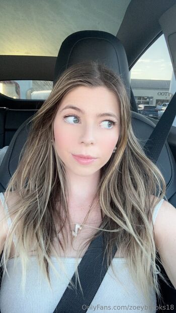 zoeybrooks18