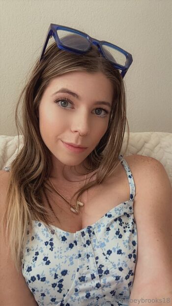 zoeybrooks18
