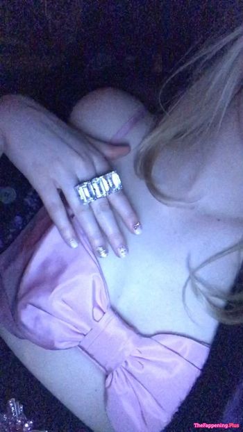 Elle Fanning
